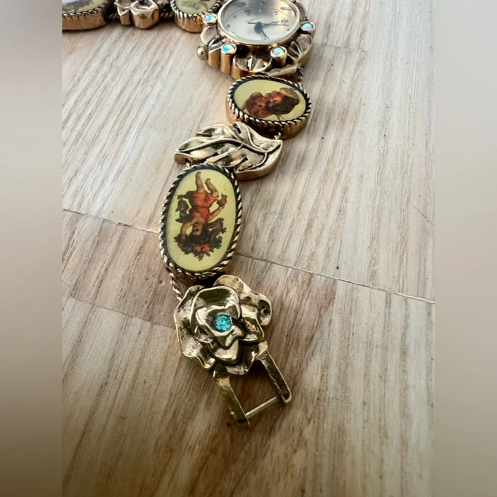 Rare Vintage gold tone Cherub Charm Bracelet Watch NEW BATTERY